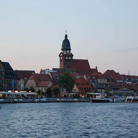 Paradies An Der Mueritz *